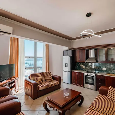 公寓 Panorama - Free Rooftop Pool Entry Sarandë