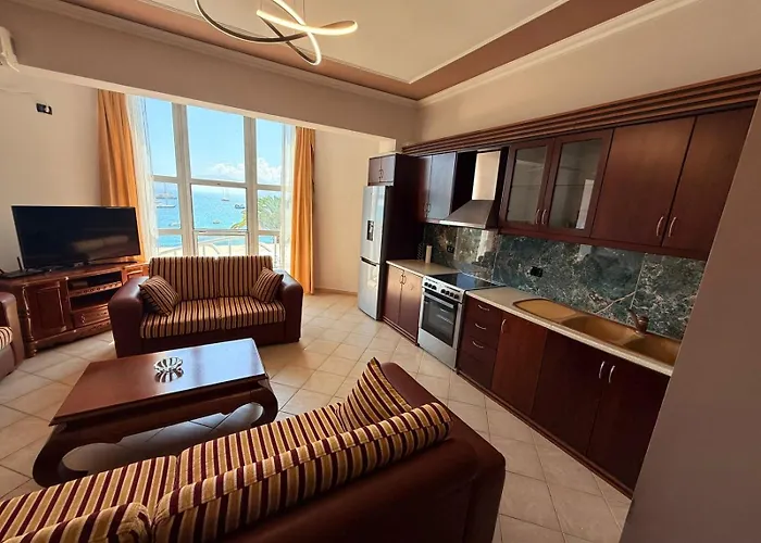 شقة Panorama - Free Rooftop Pool Entry ساراندا