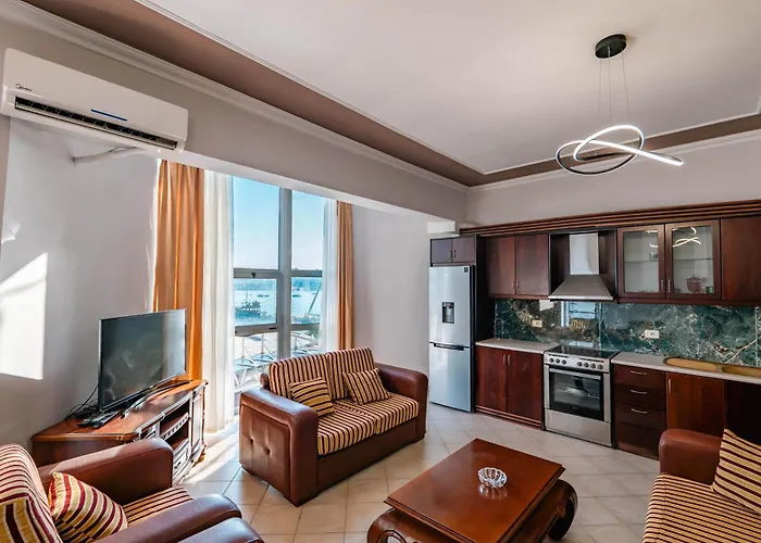 شقة Panorama - Free Rooftop Pool Entry ساراندا